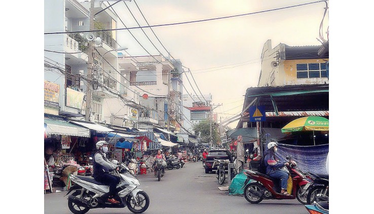 BÁN NHÀ MẶT TIỀN ĐỖ XUÂN HỢP-QUẬN 9-4 TẦNG-ĐÃ HOÀN CÔNG-KHÔNG QUY HOẠCH-GIÁ CÒN 6,6 TỶ TL